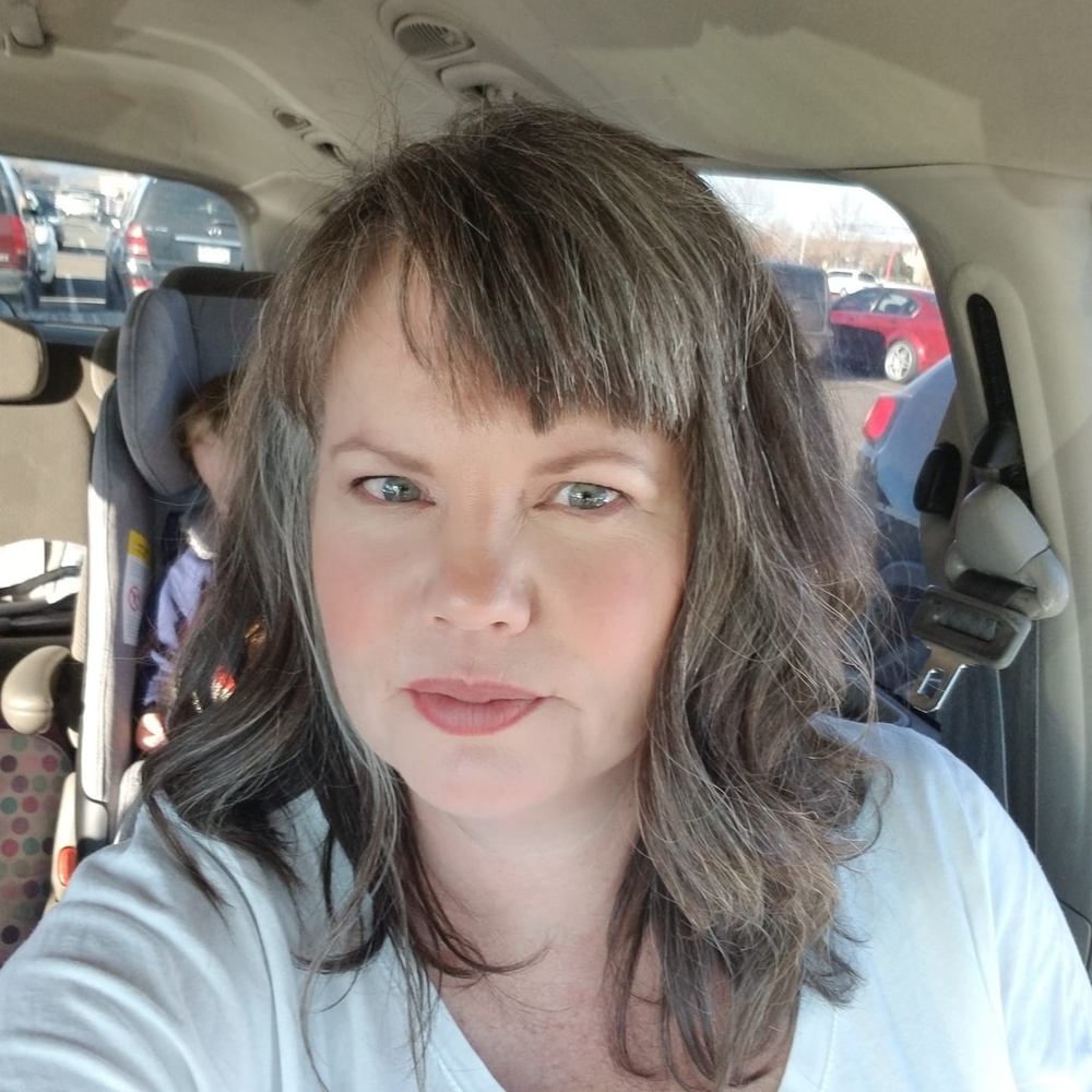 Meet your Posher, Danika